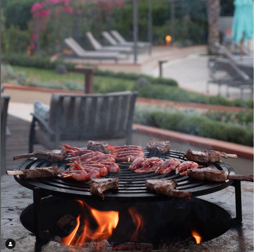 GermanaKlara's tweet photo. #Barulino in postazione Brace fino a fine agosto, bene, si prolunga l'esperienza sarda 🔥
#baru
#Bracibeachedition https://t.co/WLTOOV3Iq9