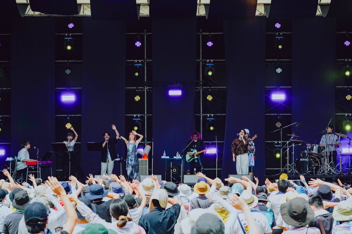 Penthouse_band's tweet photo. ライブ写真到着！
昨日出演を果たした
福井・ONE PARK FESTIVAL 2023
フレッシュな写真をどうぞ！

photo by キョートタナカ(@KYOTO_TANAKA02 )

#Penthouse
#夏に願いを を聴きながらご覧ください。
👉 https://t.co/1rtmuw8B4j https://t.co/RkWlOJbNjD