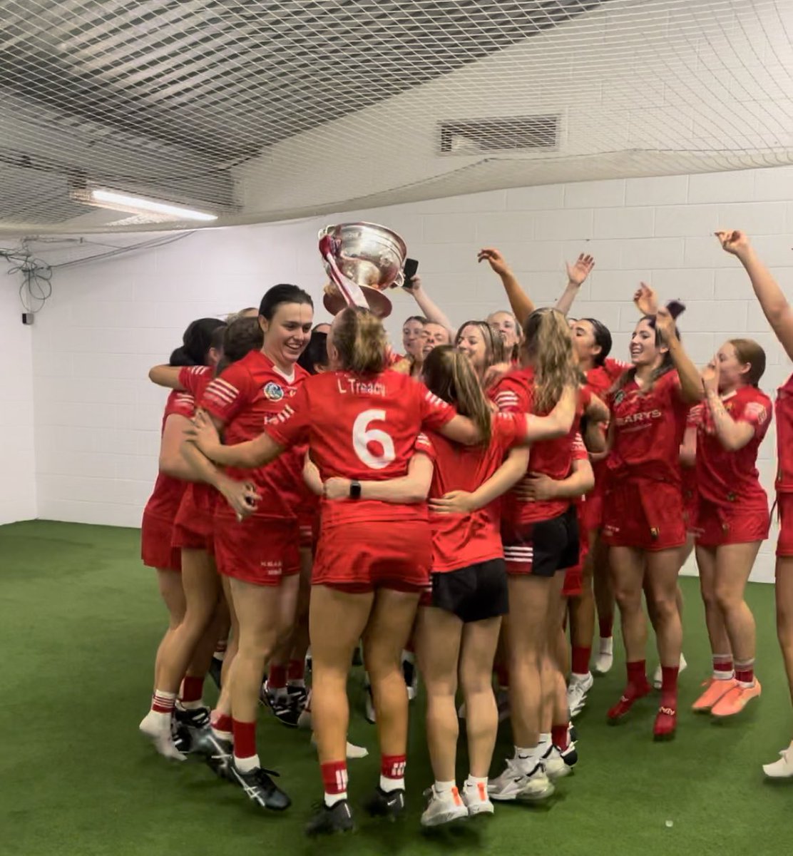 wesleyob1's tweet photo. Job done 06/08/23, Corcaigh abú🏆 🔴⚪️ https://t.co/et8wtf742G