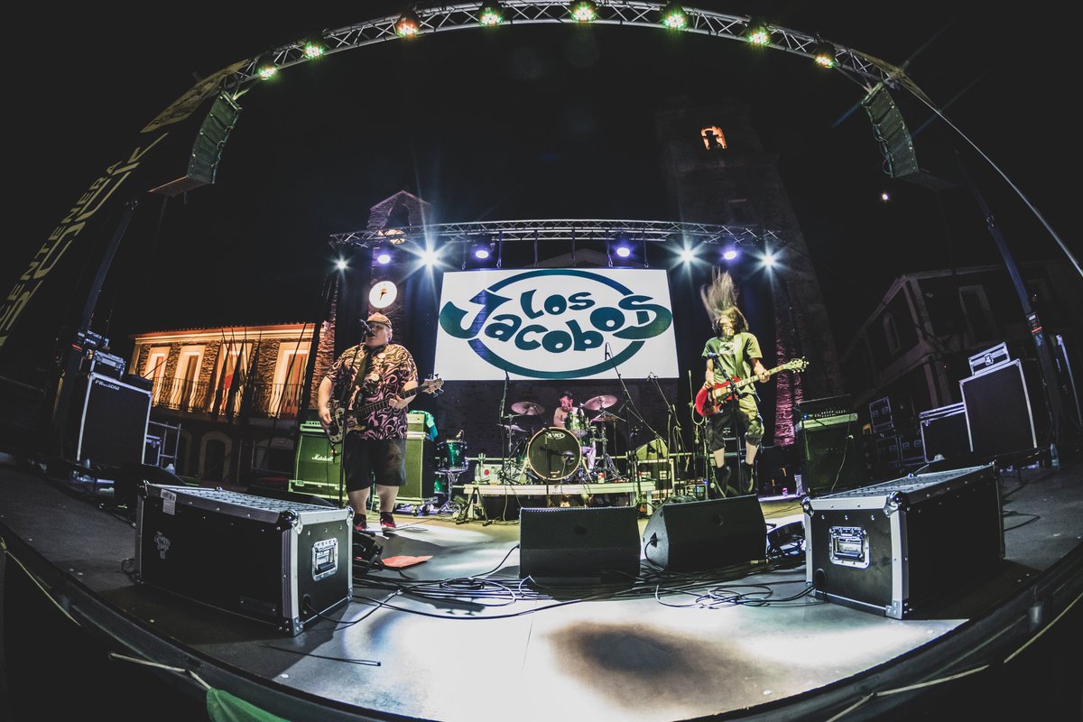 Los Jacobos tweet media