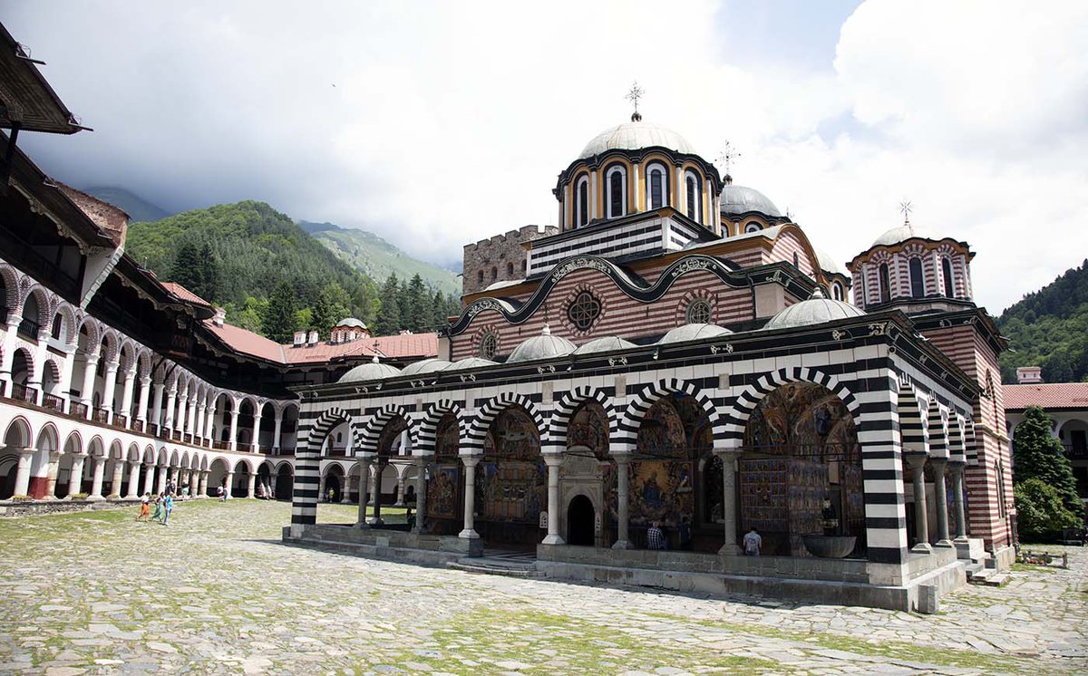 Bulgaria en una semana trotamundeando.com/2023/08/03/des… - Nuevo post de <a href="/Trotamundeando/">Trotamundeando Web</a> en el que os hablamos de nuestro último viaje a un país poco explorado todavía y que merece la pena por sus monumentos, gastronomía, playas, etc. #bulgaria #viajes #viajar #turismobulgaria