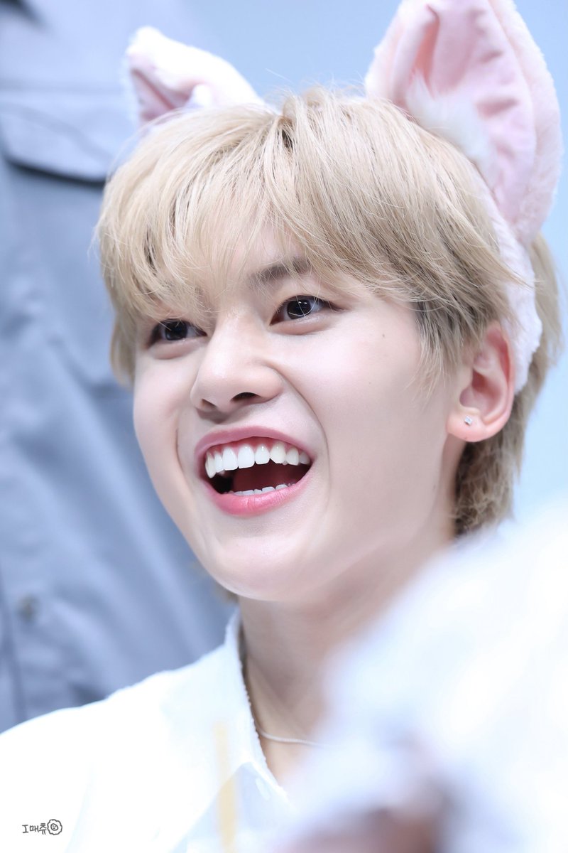 AhSu49595419's tweet photo. You come back healthy today. I'm waiting for you๐ค
#GetWellSoonMATTHEW
#EverydayForTHEW
#๋ฌ๋ธ๋ ํ
#SEOKMATTHEW
#SEOKMATTHEW #์๋งคํ
#ใฝใฏใกใใฅใผ #็ณๅ้ https://t.co/UeWkPiC0oM