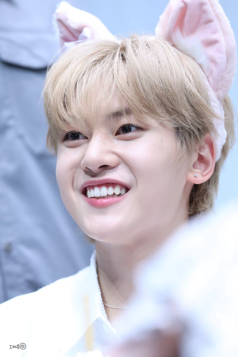 AhSu49595419's tweet photo. You come back healthy today. I'm waiting for you๐ค
#GetWellSoonMATTHEW
#EverydayForTHEW
#๋ฌ๋ธ๋ ํ
#SEOKMATTHEW
#SEOKMATTHEW #์๋งคํ
#ใฝใฏใกใใฅใผ #็ณๅ้ https://t.co/UeWkPiC0oM