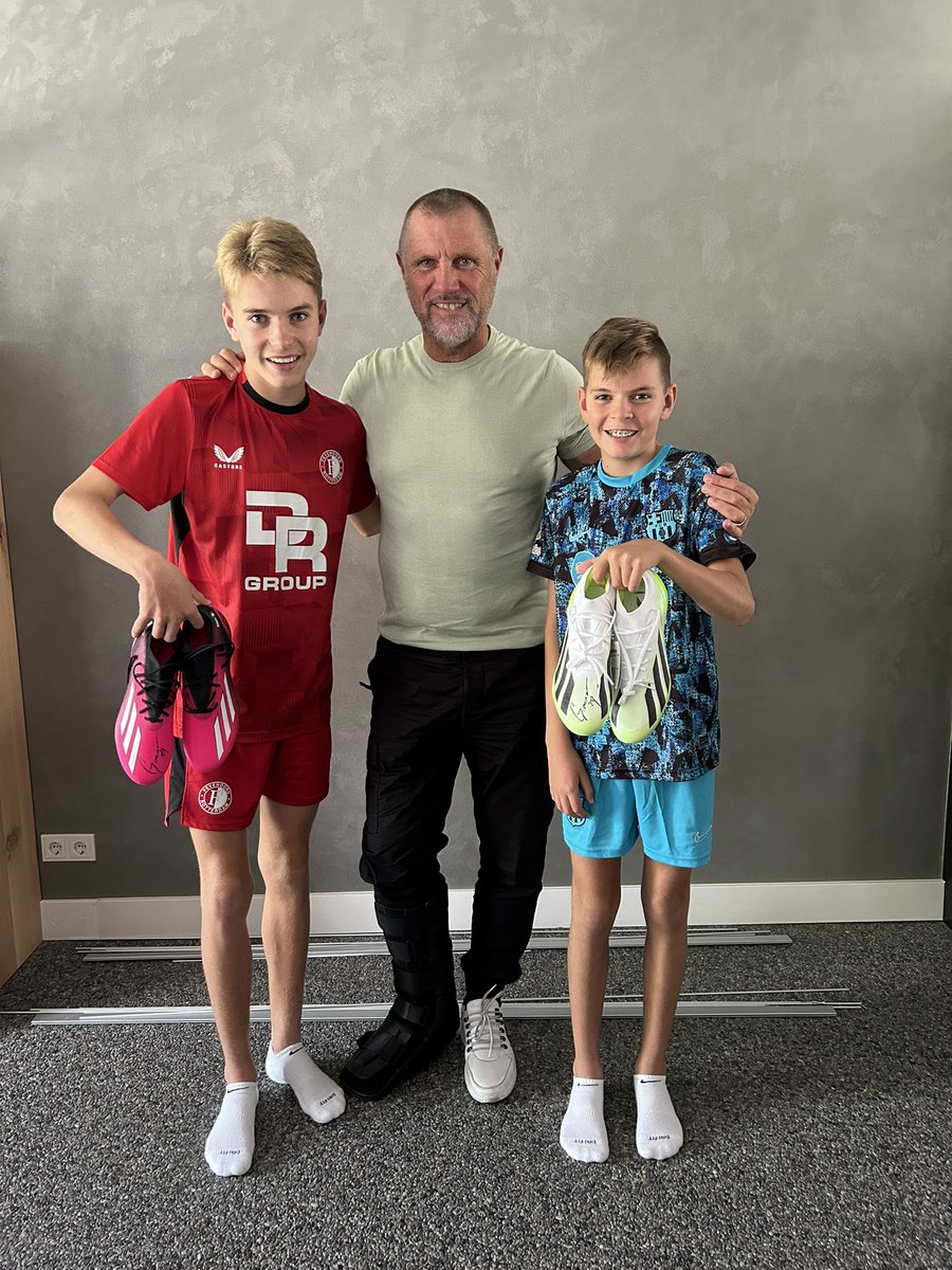 Thanks Santiago Giménez❤️