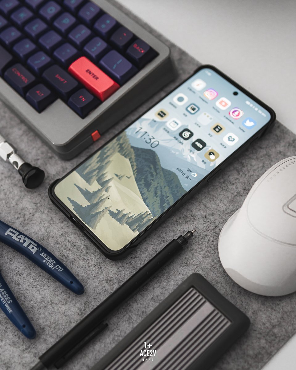 k820107's tweet image. 我的手机，1+ ace2v，是今年购买的最喜欢的手机。
最喜欢部分是：半个小时充满电。
这样也就是没电了，放在哪里，洗脸，刷牙等洗漱后，就充满电了。
这真的是我对目前手机最喜欢的方面。
#1+ #一加