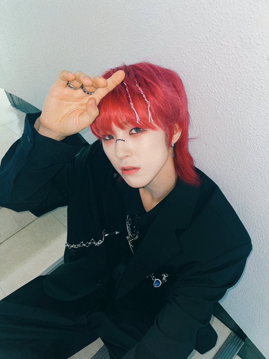 NINE_i_Firstone's tweet image. [#주형]

워어얼요일도 화이팅🔥🔥

#NINEi #나인아이
#NEW_MIND #Turn_it_off
#NINEi_Turn_it_off