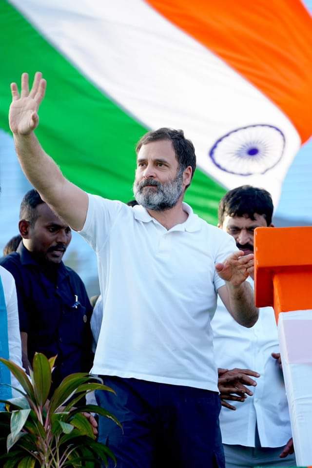 kamaluddinINC's tweet photo. बधाई को
शेर की फिर आवाज़ संसद में गूँजेगी
माननीय श्री @RahulGandhi जी की लोक सभा सदस्यता बहाल हुई!
INDIA उनका दिल से स्वागत करता है!
#TheQualifiedMP https://t.co/MHY3McMWcA