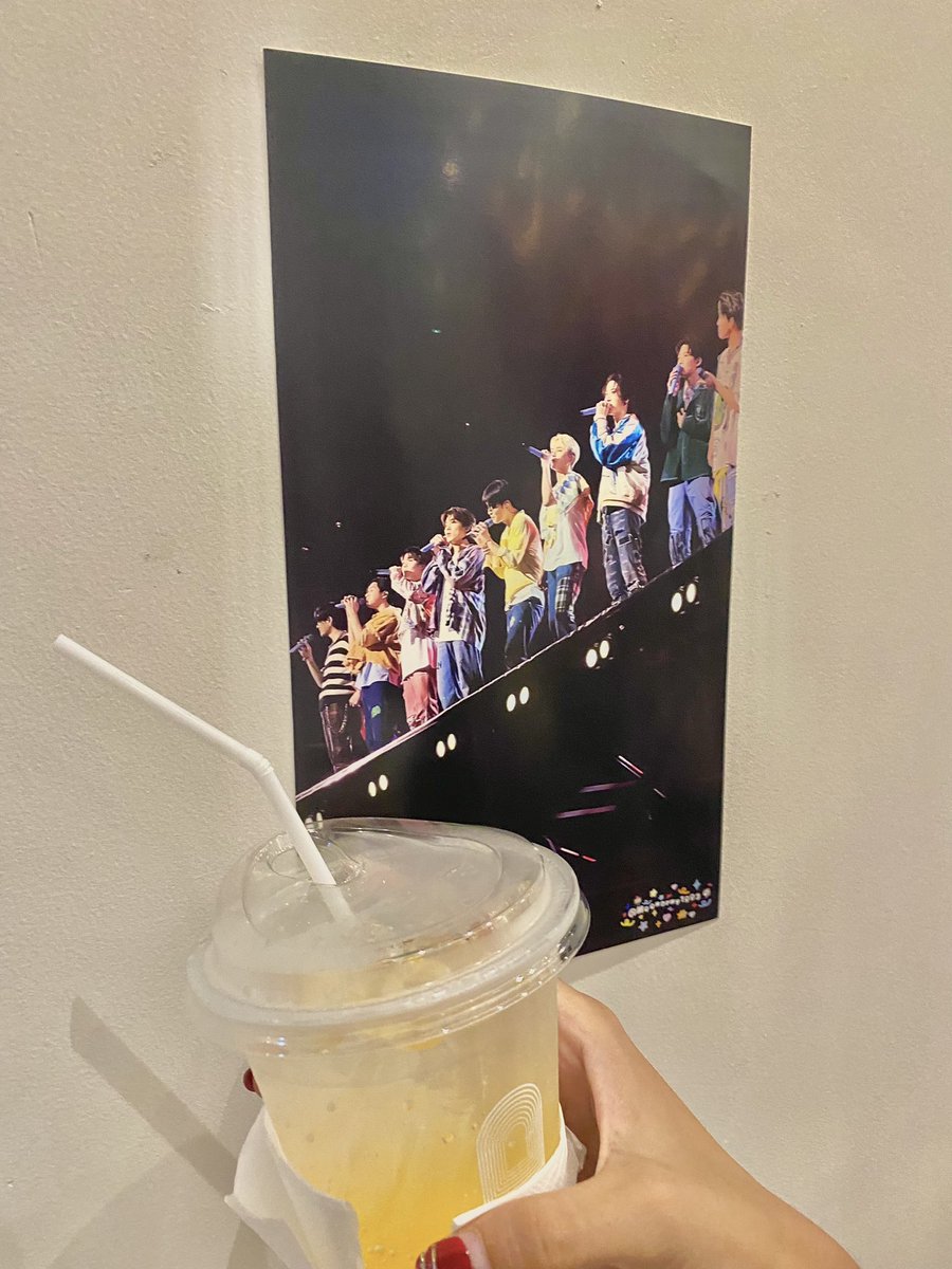 Snf_Snowflake14's tweet photo. เติบโตไปด้วยกัน คนรักเพิ่มขึ้นเรื่อยๆ เลยนะเจ้าพวกเด็ก 🫶🩵💎 #SweetdreamWithTREASURE #TR3ASURE_ANNIV3RSARY_2023 https://t.co/3MLnMjyoD1