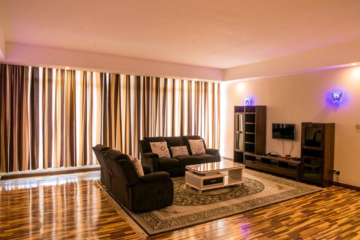 zadaconsult's tweet photo. FOR SALE 🏡 
AMCO Parkview 3 bedroom + DSQ 2900SQFT apartment located along Limuru Road Parklands going for Ksh 23M

☎ 0717 099 911 - 0769 072 525 
🌐 https://t.co/0h39e5eUj9 

#realestate #property #investing #tolet #listing #realtor #property #rent #parklands #Nairobi https://t.co/s09eLsf6rb