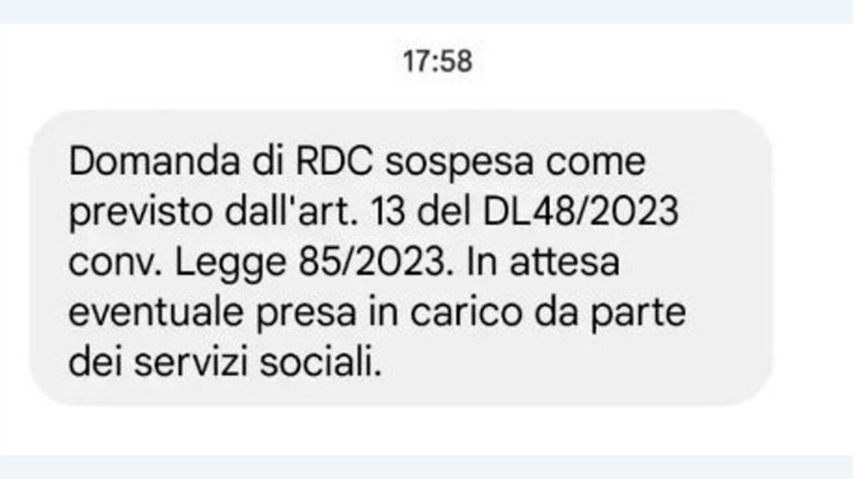 otuscops's tweet photo. Splendido articolo di #MarcoRevelli oggi sul @fattoquotidiano sul #GovernoMeloni: "L'SMS per cancellare il #RdC a 170.000 famiglie è un’esibizione di crudeltà da offrire ai penultimi colpendo gli ultimi." https://t.co/HY0WDXbzzf