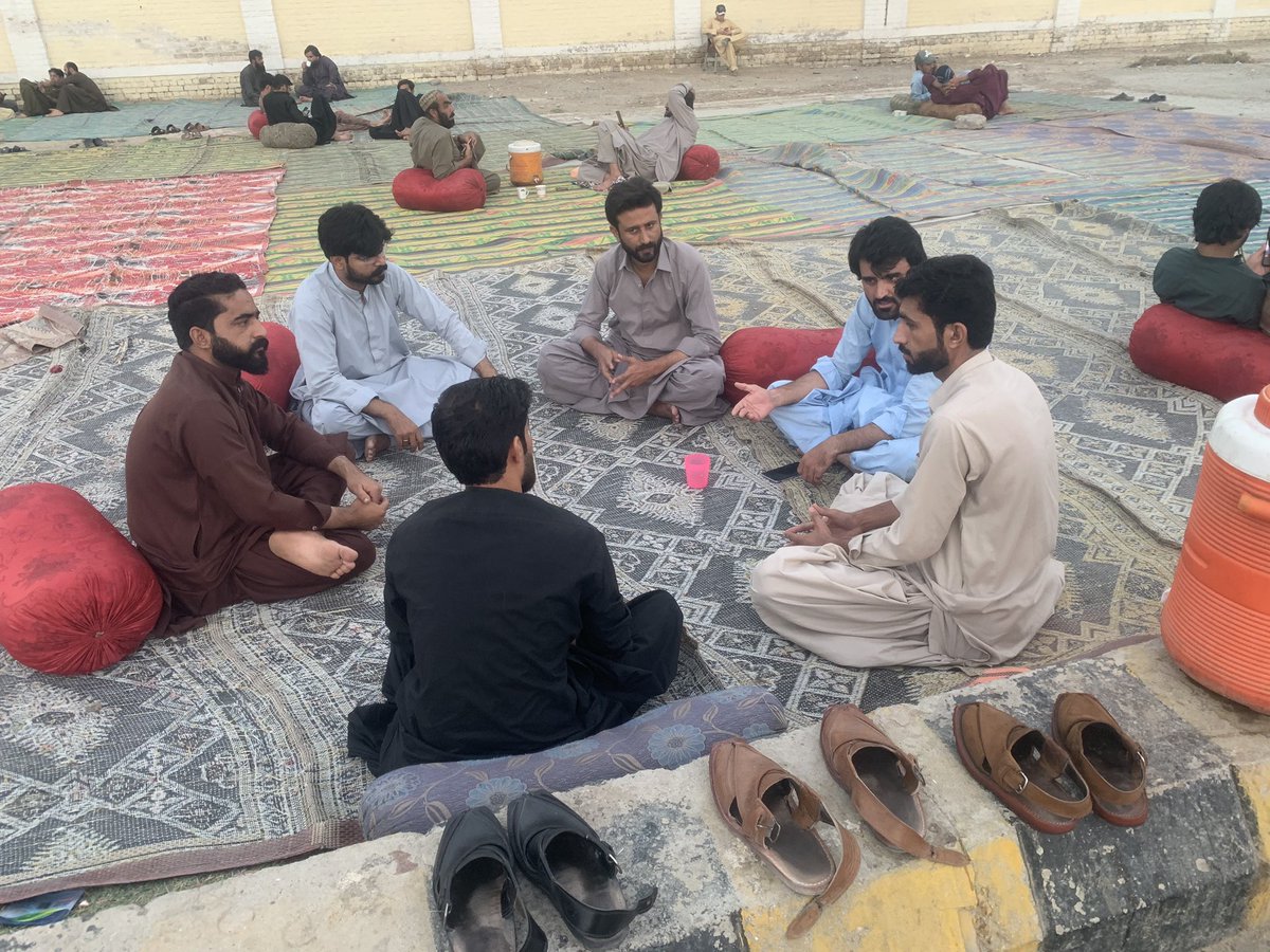 bfta_official1's tweet photo. 1/3
کل بروز اتوار کوئٹہ ریلوے اسٹیشن میں بلوچستان فوڈٹیکنالوجسٹ ایسوسیوشن کے کابینہ نے ایک میٹنگ  رکھا گیا ۔ جس میں درج زیل ایجنڈوں پر غور ہوا۔ 
تعریفی نشست 
سابقہ رپورٹ 
ائندہ لائحہ عمل https://t.co/UcFIrMuJry