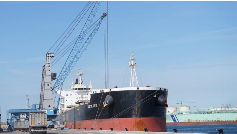 isayolsanta's tweet photo. 👇Les exportacions catalanes sumen 9.017,2 milions el maig, un nou rècord.
#Logística #CadenaDeSubministrament #Transport #Distribució #Emmagatzematge #Inventari #Enviament #GestióLogística
https://t.co/jg9JsrBdOR https://t.co/JIted6FWiZ
