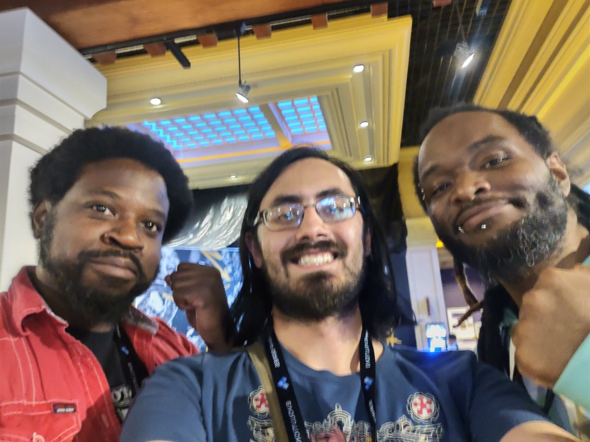 Thanks again to @WoolieWoolz @chesterr01 and @Evanmichaellee (who I forget to get a Pic with) for the autographs. I'll be back on the Nago practice after the Evo burnout wears off