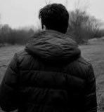 :

:

مهما بلـغ ، حجم الزعل . . للمحبين
بـاب الـرضا . . يفتح بشوفة ، عيونك

وباب الوصل لو تنحجب دونه العين
مـايمنعك تقبل . . على من ، يصونك

جيتك . . و اشوفك بـالجفا تستلذّين
يـوم ان مشاعر عاشقك . . يرتجونك

يـاقـلبي الطيّب . . ويـاشـوقي الشين
لا عـاد تحمل . . فـوق طاقة ، متونك