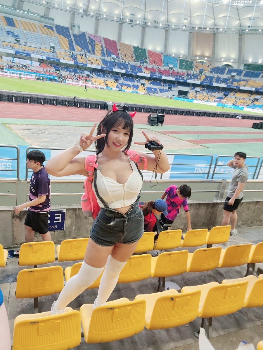 Mikachoh's tweet photo. 쨘✨️
#부산아시아드주경기장 https://t.co/IdVd2Bdq2f
