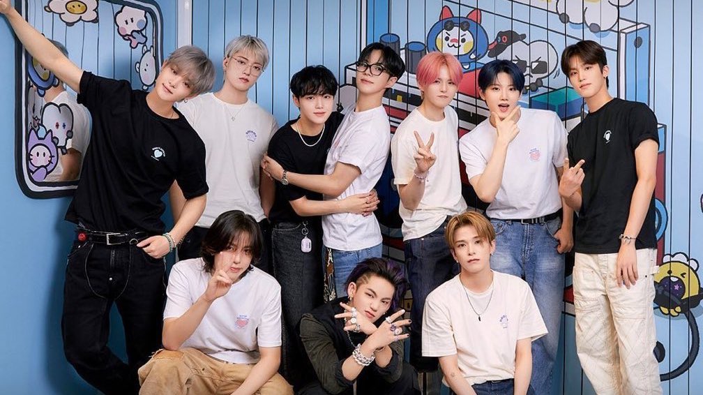teucart_'s tweet photo. three years and i'm still here 🥹 like the seniors before you, stanning you was effortless because of your talents, your personalities, your brotherhood, and just how precious you all are. i love you all sm. cheers to more years coming, @treasuremembers! HAPPY ANNIVERSARY!! 🥳🫶🏼 https://t.co/xxs6a7FDVq