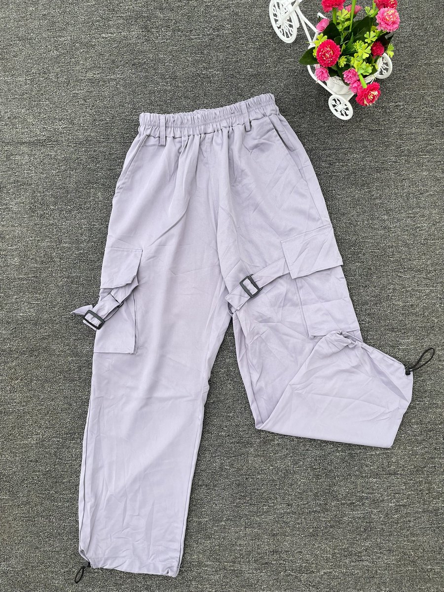 Maryermah1's tweet photo. Thrift cargo pant ✅

Price: #4500each ✅

Size: Large ✅

☎️/WhatsApp: 07061706394

Nationwide delivery ✅ 

Pls RT 🥹🙏

Scripted Dorathy The originals NHIS Ganduje Bisola https://t.co/I6gZUmTdY8