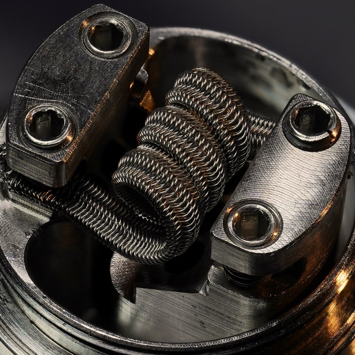 frankfasselt's tweet photo. Interlocked Enigma - 12x .3x.1 Ka1 / 2x .3 Ni80 / 2x .1 SS304 / 2,5 mm ID / 3 Wraps / 0,12 Ohms - Viel Spaß beim nachbauen.
..
..
..
#vape #vapers #vaping #Vaper #coil #coils #coilart #handmadecoils #röllchen #Bielefeld https://t.co/GNj5VWnAZG