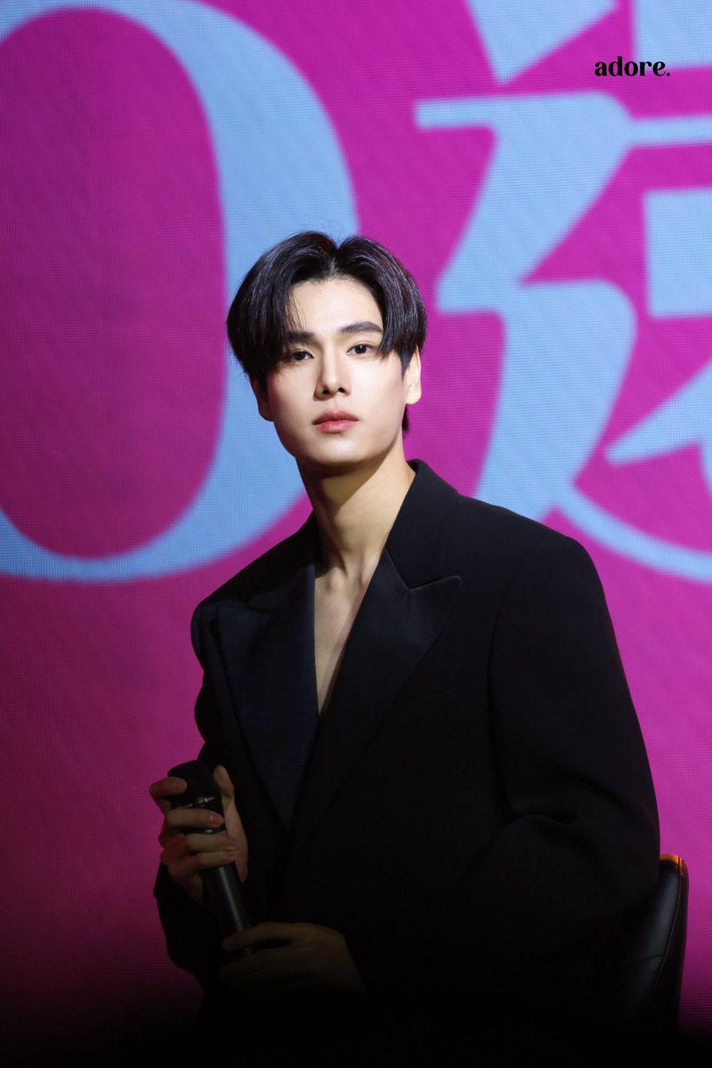 𝙖𝙙𝙤𝙧𝙚 ━ ❄️. tweet media