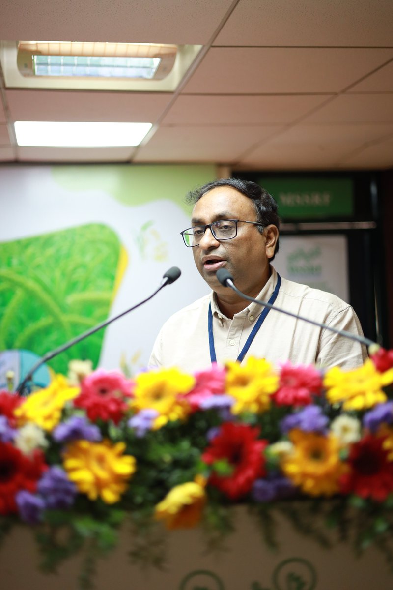 mssrf's tweet photo. Mr. Pran Ranjan @giz_india gave a brief on the concept of #agroecology in food systems and the SuATI Projects, which aim to take a holistic approach to strengthen #agriculture at the national &amp; state level 
@AgriGoI @doctorsoumya @AsianFarmers @FAOAsiaPacific https://t.co/aXThYNPWrz