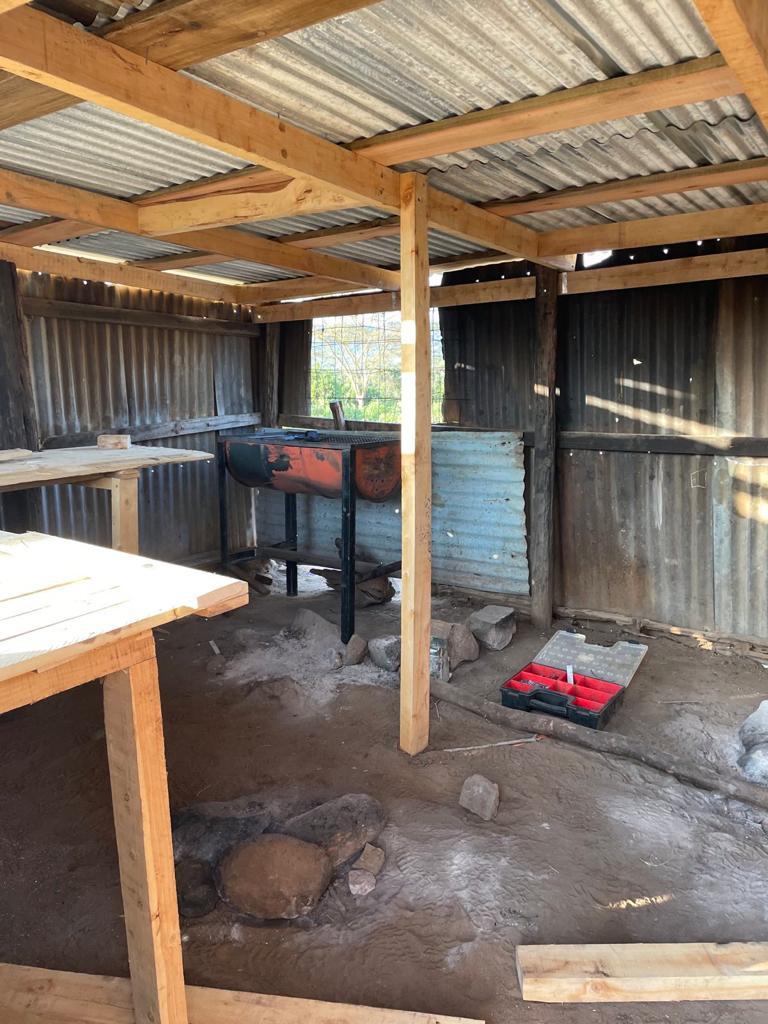 BATUKOfficial's tweet photo. Installation of gutters & provision of a 5K Ltrs water tank to Kurikuri Primary Sch in #Doldol #Laikipia by our #RoyalEngineers from the 51 Parachute Squadron. They also renovated the kitchen roof and provided charcoal stoves.
#batukofficial #communitysupport #goodneighbour https://t.co/h2LEU2UGh4