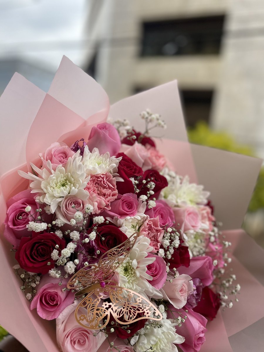 Happy New Week! 

Send over a beautiful bouquet and some word’s affirmation for the week! 🌸

Order here: wa.me/message/LG4CLB…