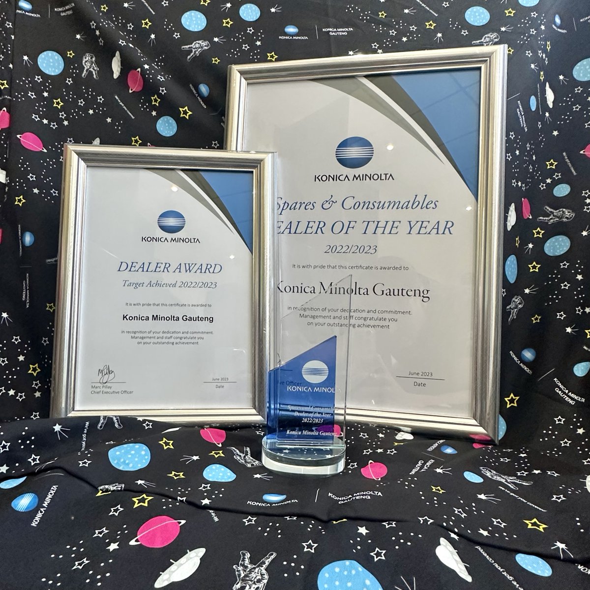 GautengKonica's tweet photo. 🏆🔧 Hats off to #KonicaMinoltaGauteng! Winning Spares &amp; Consumables Dealer of the Year and smashing our targets!🎯 Your dedication fuels our success. Let's celebrate and aim even higher! 💪🚀 #Teamwork #Excellence https://t.co/vpkhulkRlI