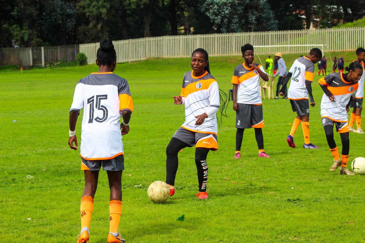 GWST_2022's tweet photo. “Everything is practice.” ~ Pele

#roadtogwst
#aprestigioustournament
#soccer

⚽️⚽️⚽️ https://t.co/2tSLDDd9k2