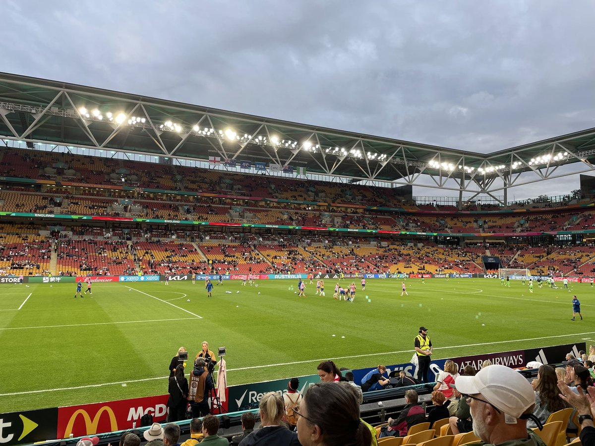 In Brisbane for 🏴󠁧󠁢󠁥󠁮󠁧󠁿 Vs 🇳🇬 in the round of 16 ⚽️ <a href="/FreeLionesses/">Free Lionesses</a> <a href="/MKDonsFCWomen/">Milton Keynes Dons Women</a> @jon_dewick <a href="/walsh3017/">Dene Paul Walsh</a>
