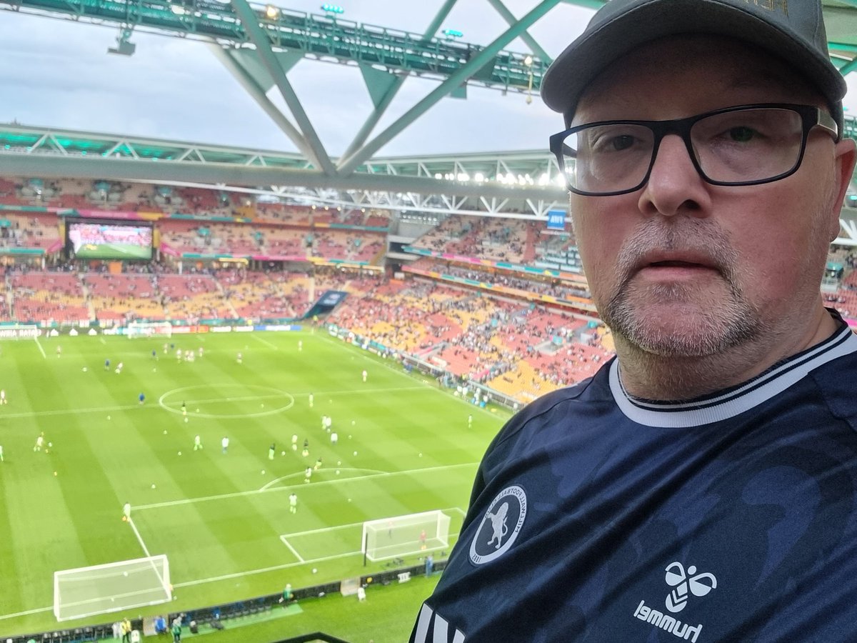 PeterSellars's tweet photo. .@MillwallFC Lions in Brisbane supporting the Lionesses. Engerrrland!!! https://t.co/wV2gzX4ffs