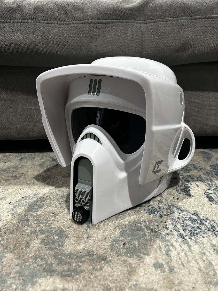 Smccauley075's tweet photo. Return of the Jedi scout trooper black series helmet #returnofthejedi #StarWars #scouttrooper #blackseries #Hasbro #popcultcha https://t.co/v53wkX9Sui