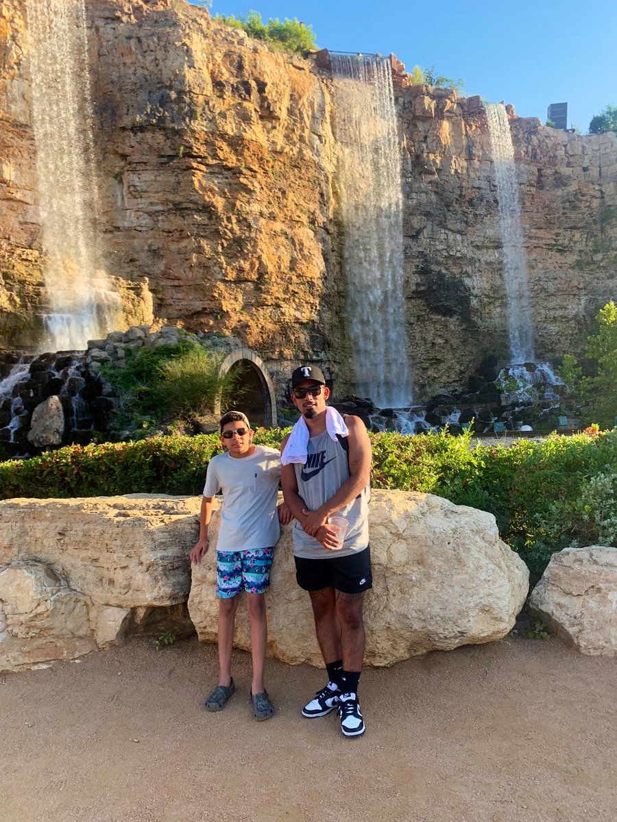 omarfons21's tweet photo. Fun in the sun with the lil Cuzzo 🤙🏽🔥 @SF_FiestaTexas https://t.co/RMS3fwQOd9