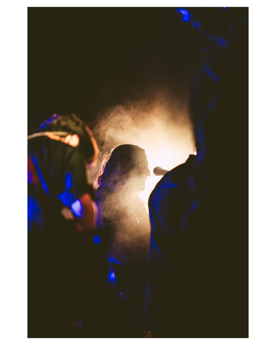 ignacioquintann's tweet photo. Foggy day at @pickathon … @theesinseers sinseers silhouette
#pdx #pickathon #sinseers https://t.co/F3gBxOSYyx