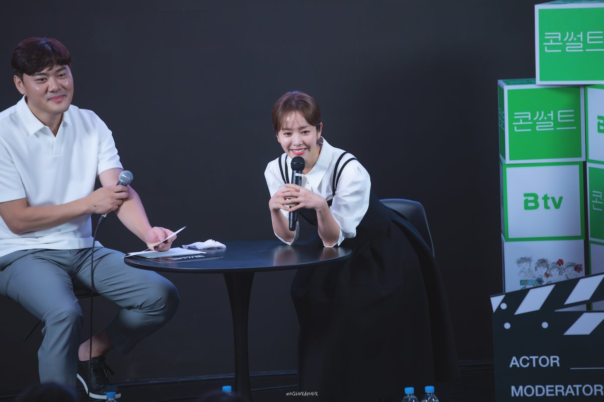 ActorAbout's tweet photo. 230731 
언니 영희, 내동생 영옥을 사랑하다.

#한지민 #Hanjimin #콘썰트 https://t.co/A3sq65fQmr