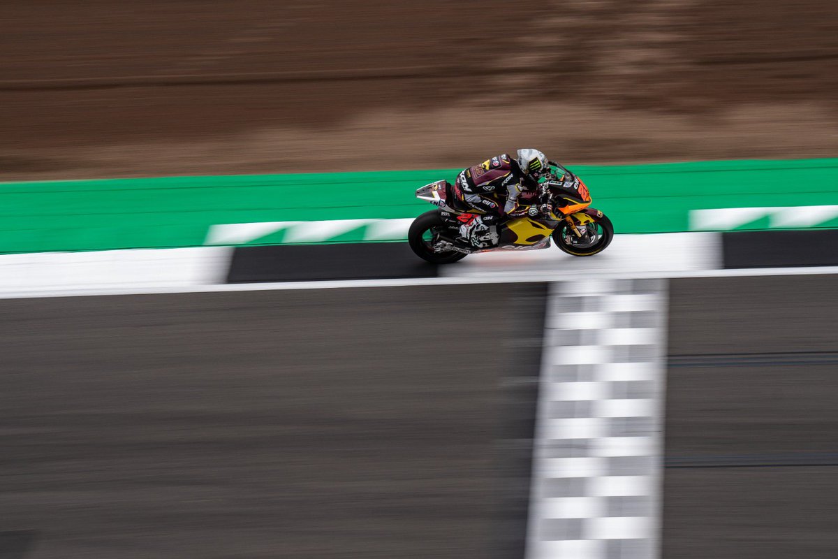 Sam Lowes tweet media