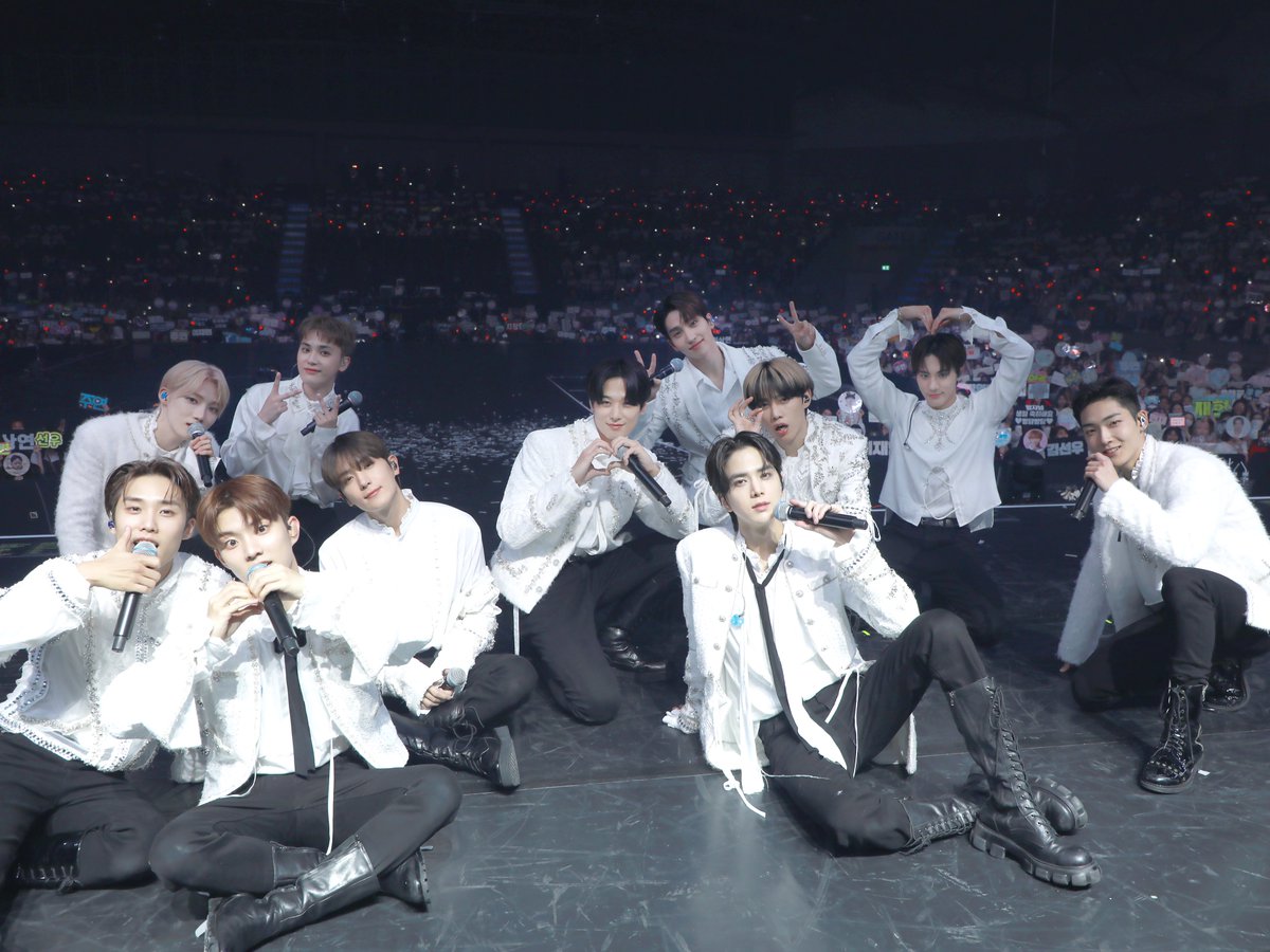 jichangemin's tweet photo. ZENERATION day 1 in Bangkok  performance are  pefectly complete. Thank you for making today a gift-like day. Please enjoy the 2nd of Zeneration passionately! https://t.co/bN1qPyDvHD