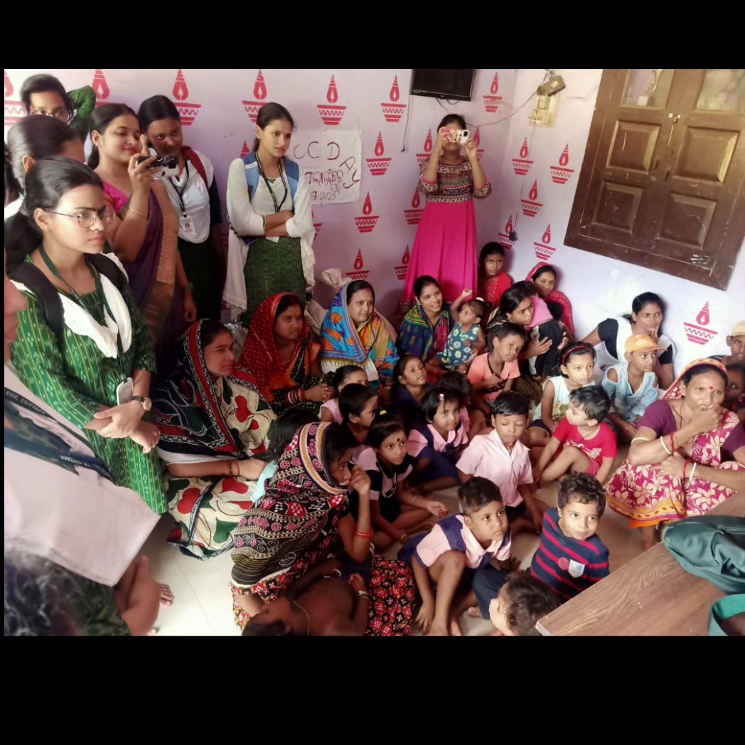 ShailabalaC's tweet photo. Under the supervision of Principal Prof. Gayatri Biswal P.G Dept of S.B. Women's College conducted it's 1st community connect services for the session 2023-24. 
The program was observe to  'Breast Feeding Week' at Kafla Anganwadi centre, Cuttack on 05/08/2023. https://t.co/hrXw45mtbk