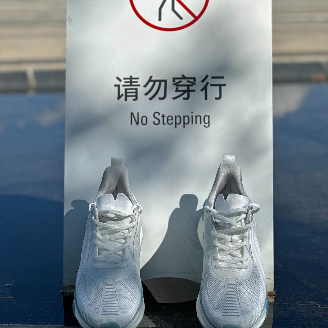 OnemixGuo's tweet photo. Inherited the fashion of the previous generation, but more exciting😏

#jumprope #footwork #sportsgirl #sports #fitness #training #run #runner #shoes #sneakers #jumping #roadruner #tiktok #onemix #marathon #trackandfield #runners #life #gym #football #running https://t.co/6UGLLAx7G8