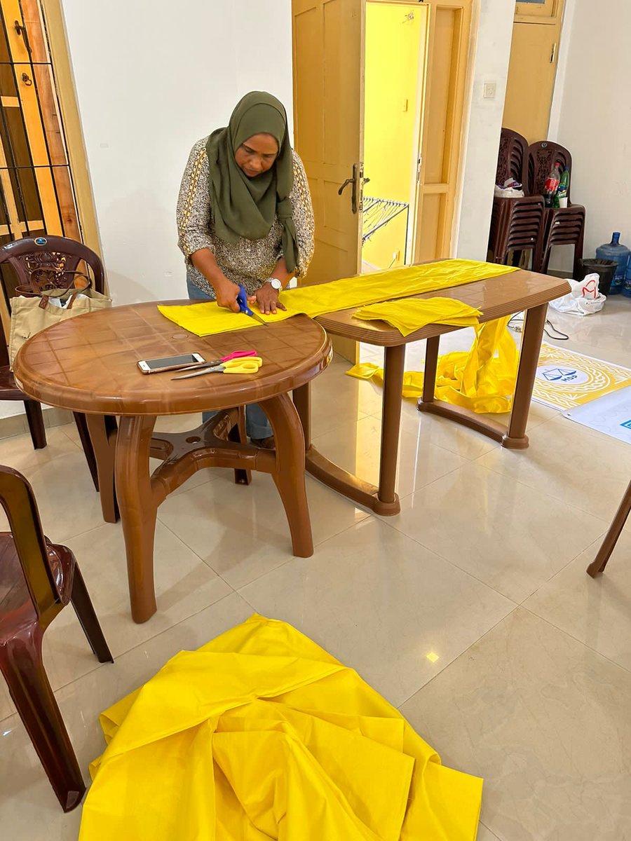 MDPcolombo's tweet photo. އެމްޑީޕީ ލަންކާ މައި ހަރުގެ މިރޭ ހުޅުވުމުގެ ފަހުގެ ތައްޔާރީތައް ކުރިއަށް ދަނީ
#IbuAslam2023 
#UfaaveriAmaanRaaje 
#VoteMDP https://t.co/eA7CX3wfTZ