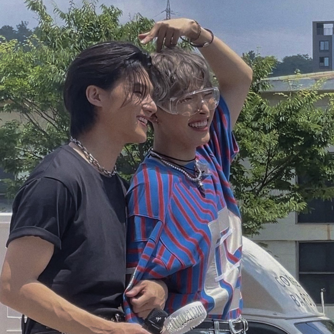 ryohogws's tweet photo. ㅤㅤㅤㅤㅤㅤㅤ
ㅤㅤㅤㅤ     ㅤ   ¹¹/₁₂
❝ and I'm kissing you, lying in my room, holding you until you fall asleep and it's just as good as I knew it would be, stay with me, I don't want you to leave ❞ @kenjigns ♥︎⚙️ https://t.co/YfcEEpYeEe