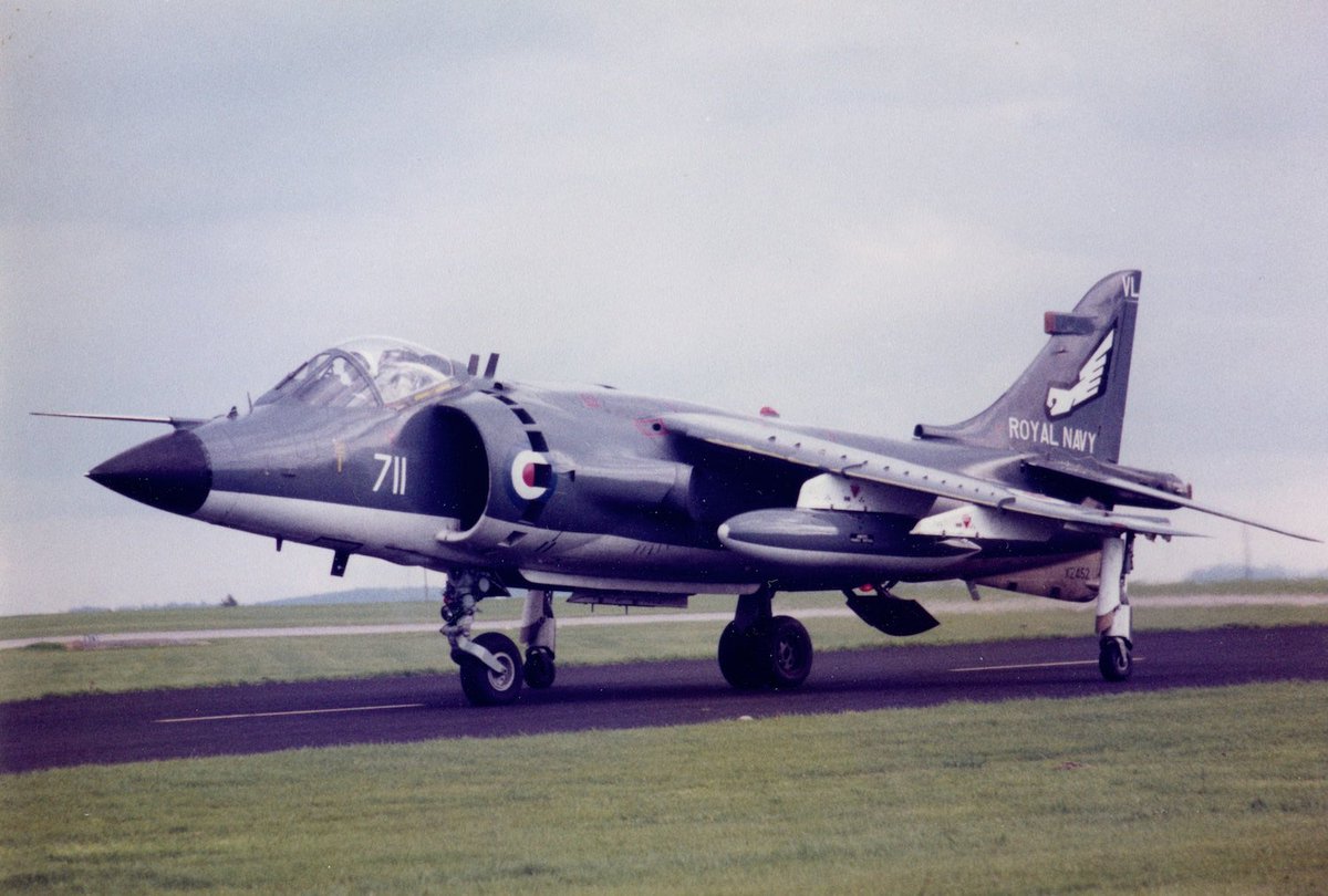 HarrierPres's tweet photo. XZ451 from 899NAS seen here in October 1981. Photo taken by Robert Nichols #899NAS #SHAR #SeaharrierFRS1 #Harrierpres https://t.co/tFjoWHfvBL