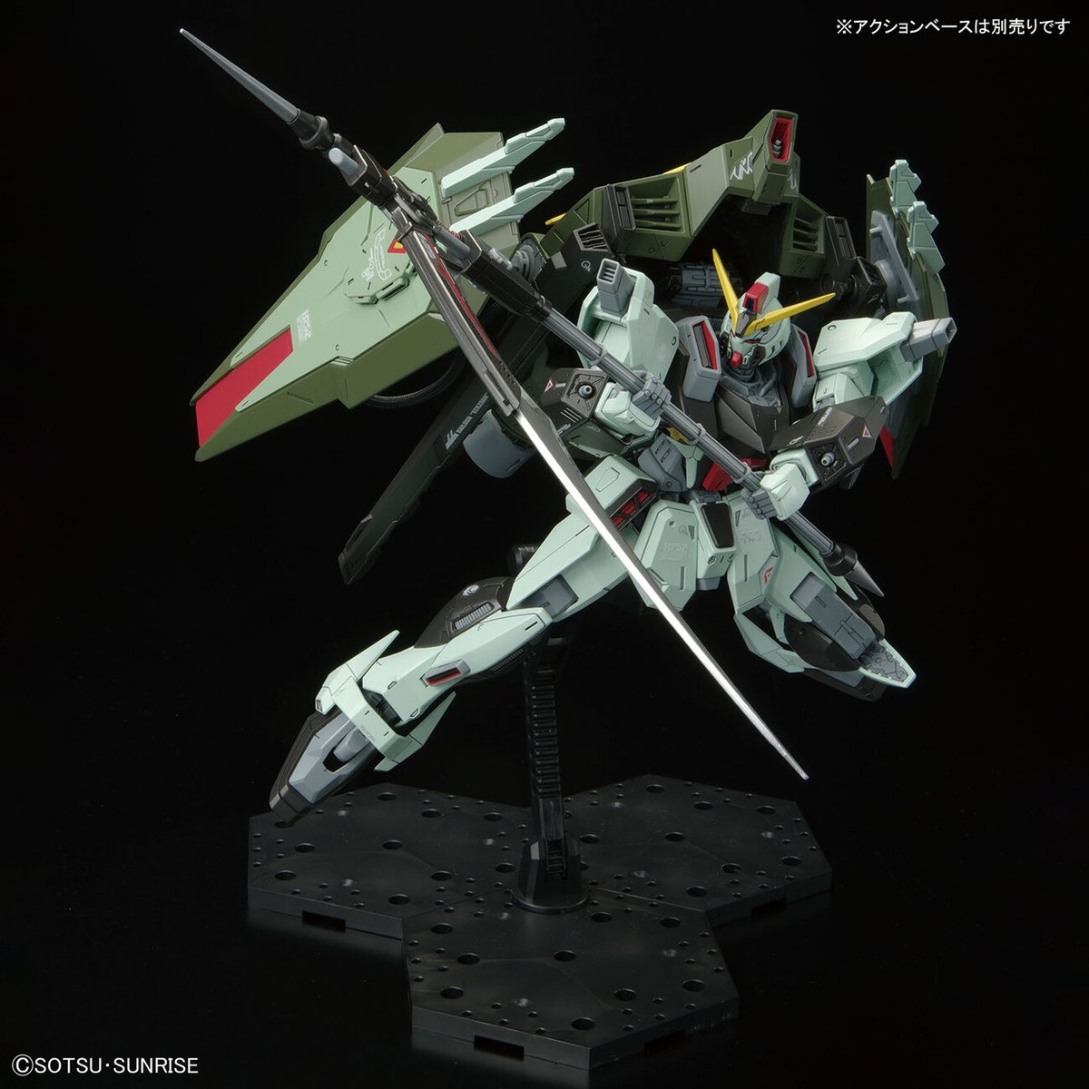 HobbySite's tweet photo. 【#今週の新商品情報】
『機動戦士ガンダムSEED』より、
「FULL MECHANICS 1/100 フォビドゥンガンダム」が8月11日(金)発売予定！

最新のアレンジと構造で1/100フルメカニクスより立体化！
最小限のモーションで高速強襲形態への変形が可能！
https://t.co/fdgvuazp1s

#ガンプラ #g_seed https://t.co/Djf7tx2cQv