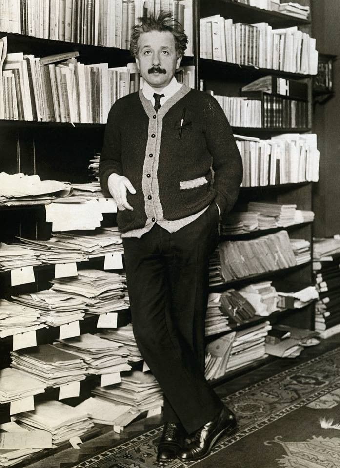 Bana hayır diyenlere şükran duyuyorum, hayatta kendim ne başardımsa onlar sayesinde başardım.
- Albert Einstein