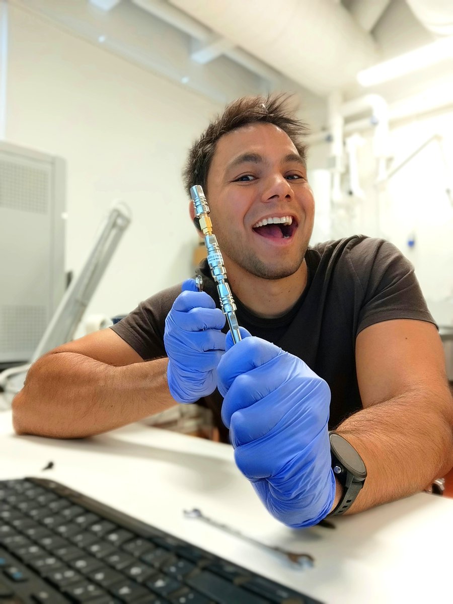 CastroAlvesV's tweet photo. another day. another instrument. another #project! with an exciting conference ahead we're gearing up to deliver new data 🚀 testing a groundbreaking in-a-single-drop method for #lipidomics #exposomics and #nontargeted analysis of #human & #gutmicrobiota #metabolism Stay tuned 🙂 https://t.co/wwh6d8SDBx