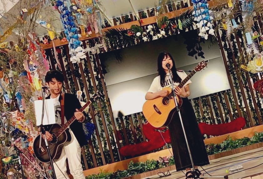 JerryfishMoonjp's tweet photo. 橋本七夕まつり✨✨✨✨
ありがとうございましたー😆
<セトリ>
1.アカルイミライ
2.イノセント
3.夏の夜の夢、花火
https://t.co/cAkNHVS7s8
↑
(花火大会で使って欲しい)
#橋本 #七夕まつり #ライブ
#横浜線 #アリオ橋本 #jerryfishmoon #多田沙織 https://t.co/pUxD3LNV4T