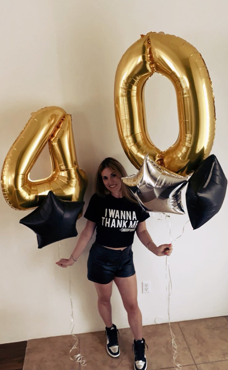 emjoyx's tweet photo. The big *4οΈβ£*0οΈβ£*
#happybirthdaytome
πππ
Itβs Monday the 7th. Have a day!
β¨
π ππΌπππΌ πππΌππ ππ
- snoop dogg
shirt from #fabflyfancy https://t.co/PPD19ru7wm