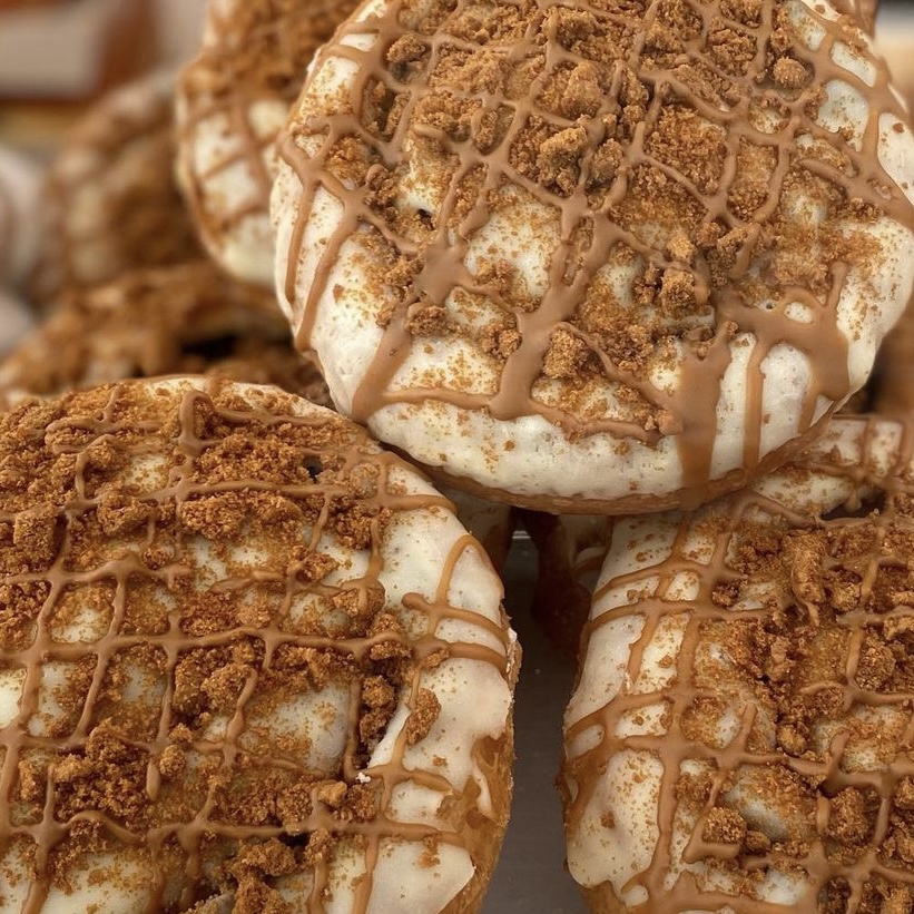 King's Walk Gloucester (@_kingswalkglos) on Twitter photo Kick start your Monday morning with a delicious sweet treat from <a href="/pantry_janes/">Janes Pantry</a> 😋🍩
#inspiredgloucester #kingswalk #kingswalkglos #glos #shopping #retail #janespantry #food #foodie #foodinspo #lunch #lunchinspo #gloucester #gloucestershire #doughnut Kick start your Monday morning with a delicious sweet treat from <a href="/pantry_janes/">Janes Pantry</a> 😋🍩
#inspiredgloucester #kingswalk #kingswalkglos #glos #shopping #retail #janespantry #food #foodie #foodinspo #lunch #lunchinspo #gloucester #gloucestershire #doughnut