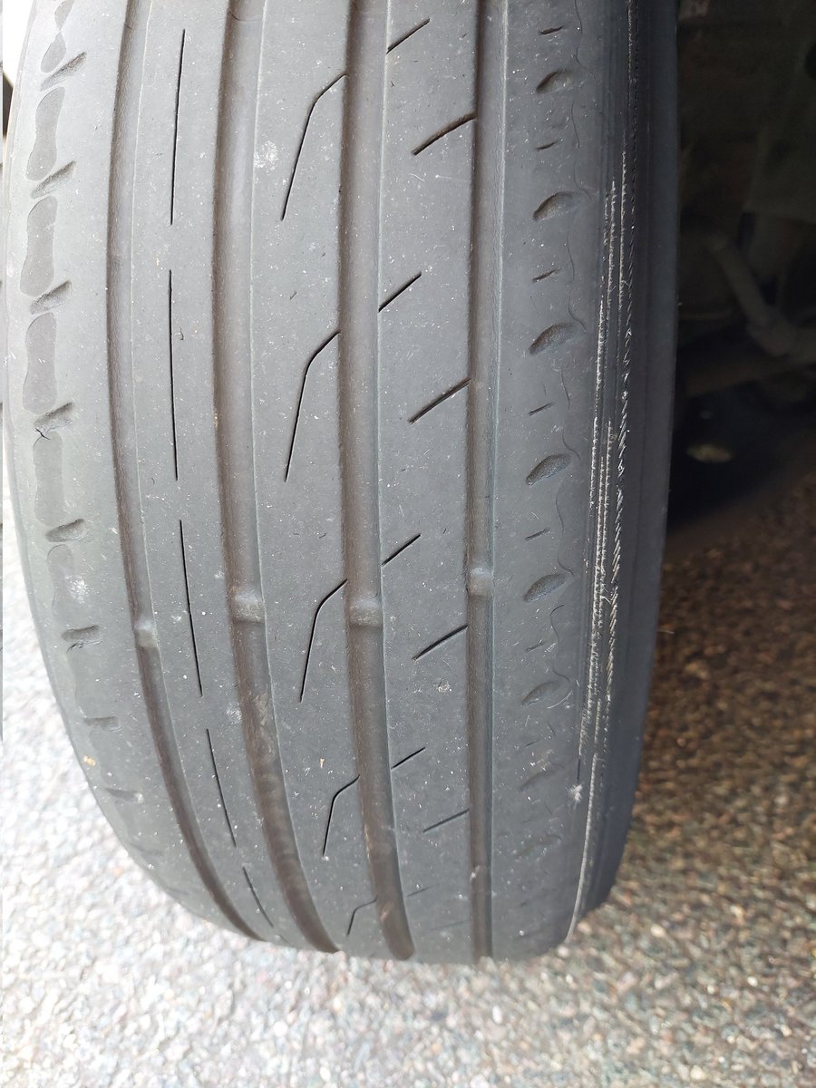 NSRAPT's tweet photo. #PHQRPU stopped this car on the #A14 #Copdock #Ipswich this morning due to no #insurance it was also found to have a defective tyre. #TOR issued for both offences. #Pc1202 @OpTutelage https://t.co/V70WbB4xfu