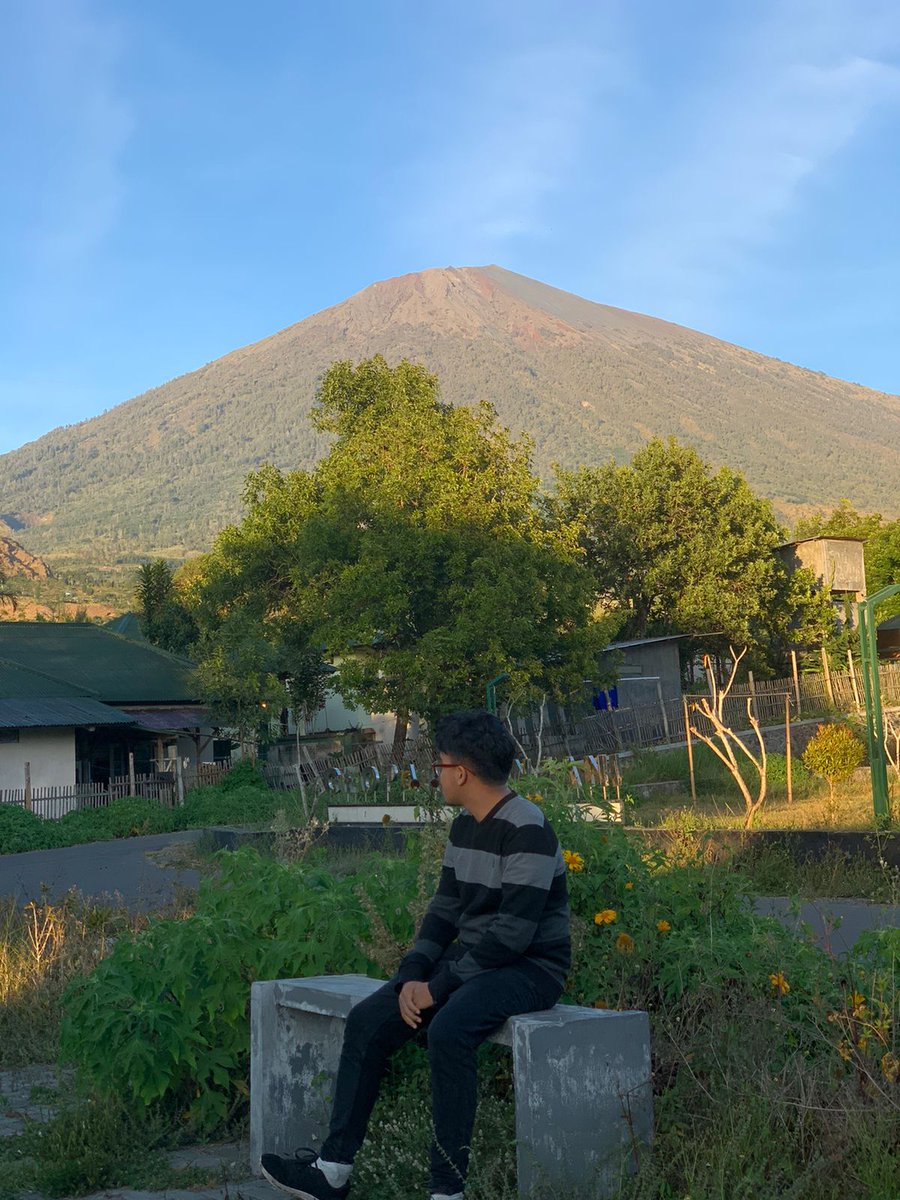 u3wi_'s tweet photo. Calm...
📍Sembalun https://t.co/f4fKjYI8rg