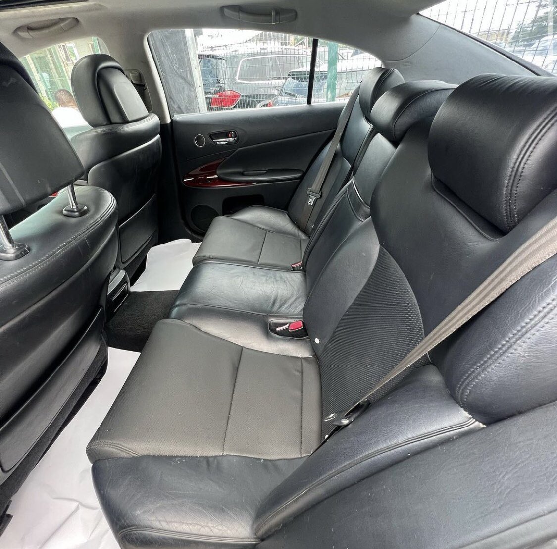 BuyLagosLtd's tweet photo. For Sale: Tokunbo 2006 Lexus GS350

📍: Lekki

Asking Price: 4.4m [Slightly Negotiable]

If interested, DM for Inspection or Call/Whatsapp; 0818 811 1105

#BuyLagosLtd #BuyLagosLtdAutomobile #CarForSale #UsedCar #LexusGS350 https://t.co/uTnx7PLXqM